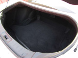 広々、開口部で大きな荷室、お荷物もたくさん載せる事が出来ます。旅行、お仕事にお役に立ちます。