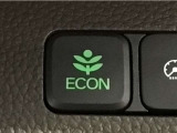 ★ECONスイッチ★ エコドライブを加速しよう!スイッチをONにすると、運転の仕方によるロスを抑え込み燃費をよくするようクルマが頑張ります(*^ー^*)燃費向上にチャレンジ♪