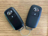 【スマートキー】 スマートキーを携帯していれば、ドアハンドルのボタンを押すだけでロックの解除ができます