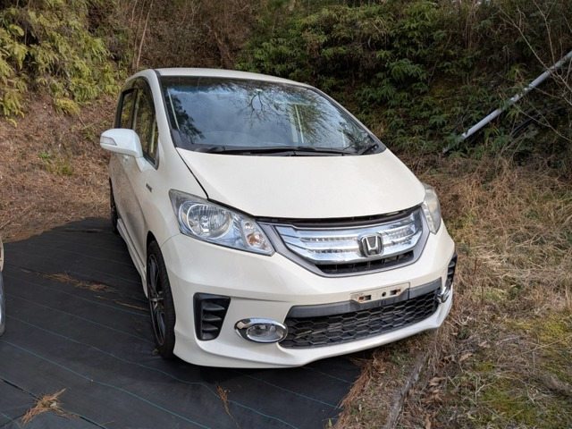 フリードハイブリッド 1.5 ジャストセレクション 