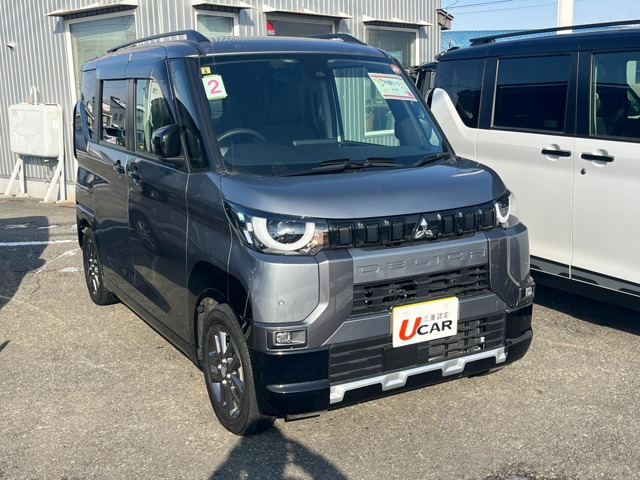 デリカミニ G プレミアム 4WD 