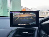 【バックモニター】後ろのカメラの映像をモニターに映し出すことができます!後方の見えない死角や、障害物との距離感をしっかり確認することができます!駐車が苦手な方におすすめです。