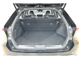 広々としたラゲージスペースを備えています。大きなものや長さのある荷物もしっかりと積み込めます。