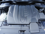 力強いトルクと高い環境性能を誇る直列6気筒ディーゼルエンジンを縦置き配置した、MAZDAの新世代プラットフォーム