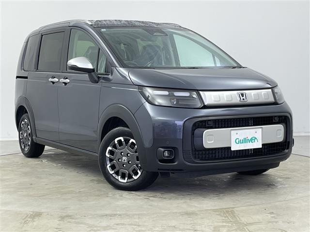 フリード1.5 e:HEV クロスター 4WD修復歴無し