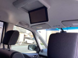 純正後席モニターはうれしい装備