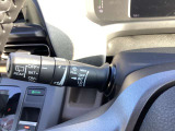 【ステアリングスイッチ】 手元のスイッチでナビ等の操作が行える非常に便利な機能です◆社外ナビ等への連動には別途ケーブルが必要な場合もございます。
