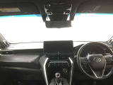 見通しのよいすっきりとした視界で、誰でも運転しやすいです。運転のしやすさは疲れにくさにも繋がりますよ♪