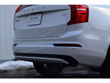 ◆バック/万が一を考え、安全性を重視する方に選ばれているVOLVO車。ドアを開閉するとその重み・厚みに驚くはず