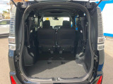 後席を格納すると、これだけの広さが!シーンに合わせたシートアレンジで、大きな荷物も積むことが出来ます♪