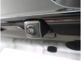 バックカメラが付いているので後方確認が非常にしやすいです。今や運転初心者も熟練者も必須装備!ついていて損はないですね♪