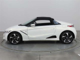 内外装に加えエンジンルームを徹底クリーニングする「まるまるクリーニング」を実施済み!