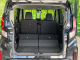 普段のお買い物や通勤、送迎等に十分な荷室スペースを確保しております。セカンドシートを倒すと、大きな荷物の積載も可能です♪