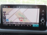 【ホンダコネクト対応ナビ】快適な操作性で、使える機能が満載!自動地図更新機能や24時間365日緊急サポート、スマートフォンを使ったドアロック解除・エンジン始動などといった便利な機能が搭載されています。