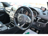 『修復歴なし』のお車のみ取り扱っております。目利きの専任バイヤーにより、状態の良いお車を厳選して仕入れ。入庫時には車両チェックを行い、高品質な中古車をご用意しております。