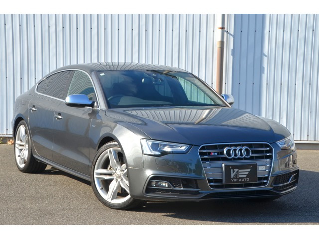 S5スポーツバック3.0 4WD