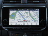 EV専用Nissan Connectナビを装備!スマートフォンとの連携が可能です ♪