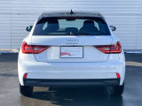 アウディにはさまざまなモデルが用意されていますが、アルファベットと数字の組み合わせでおおよその形と大きさが表現されています。