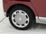 タイヤサイズは155/65R14!ホイールキャップにキズあり。納車前の点検時にタイヤ交換させていただきます!