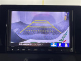 【バックモニター】後ろのカメラの映像をモニターに映し出すことができます!後方の見えない死角や、障害物との距離感をしっかり確認することができます!駐車が苦手な方におすすめです。