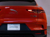 全国登録・納車可能でございます。ご自宅や勤務先などの指定先までお運びしますので遠方の方でもお任せください。