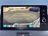 バックカメラも装備しております。車庫入れの苦手なお客様も安心!重宝してくれます!
