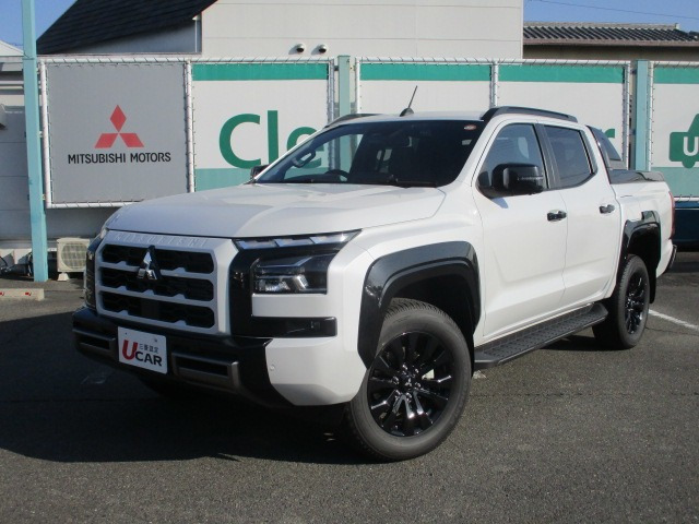 トライトン 2.4 GSR ディーゼル 4WD 