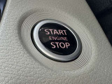 エンジンの始動はプッシュエンジン☆鍵を差し込む必要もありません☆★エンジン始動前に鍵を探す手間もはぶけますね★