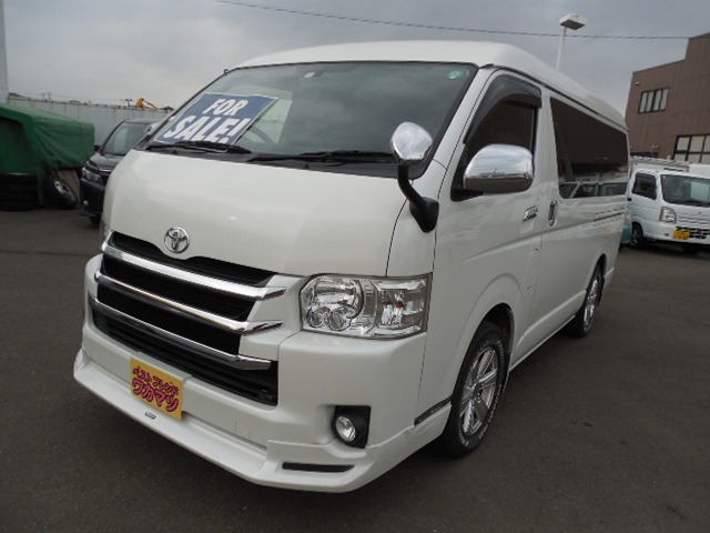 ハイエース2.7 GL ロング ミドルルーフ 4WDキャンピング仕様・応接&ベットキット・モ