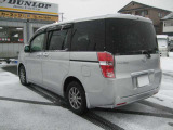 総額表示は当店からの乗り出し価格になります!納車費用(陸送費用)は別途承りますのでご希望の方はお問い合わせ下さい!
