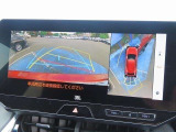 「パノラミックビューモニター」でクルマを真上から見るように周囲を確認でき、駐車の際に大活躍☆