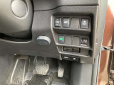 運転席右側には各種スイッチがあります!