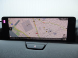 マツダコネクトの12.3インチワイドセンターディスプレイです。『Android Auto』『Apple CarPlay』や独自のコネクテッドサービスに対応したインターフェイスシステムです。