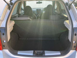 日常の使用に十分な広さの荷室です♪簡単な操作でシートアレンジもできます♪