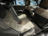 車両は屋内展示しておりますので天候に関係なくごゆっくりコンディションご確認頂けます。車両を倉庫へ保管している場合が御座いますのでご来店前に在庫確認頂けると幸いです。TEL072-784-8800