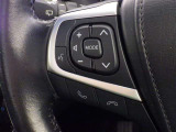 ステアリングスイッチ装備!運転しながら手元でオーディオの操作などができます。