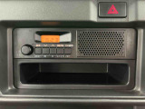 AM/FMラジオが付いています。