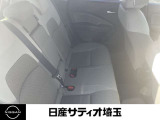 後席も広々していますので、海や山への行楽時も室内で快適に過ごせます!