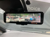 スマートルームミラー装備なので後席の荷物が高くても後方視界はカメラで確認できます。