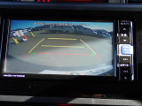 バックカメラ装備しております。駐車時に大変役に立ちますよ♪駐車が苦手な方にも便利機能です♪