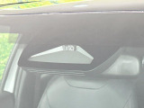 【トヨタセーフティセンス】走行中に前方の車両等を認識し、衝突しそうな時は警報とブレーキで衝突回避と被害軽減をアシスト。より安全にドライブをお楽しみいただけます。