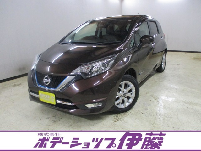 ノート1.2 e-POWER メダリスト FOUR 4WD
