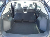 簡単に収納出来る後部座席。広大な空間が出現します。シートアレンジが多彩な点も特徴です。レジャー用品もたっぷりと積み込め、休日の過ごし方の楽しみを拡げてくれます。