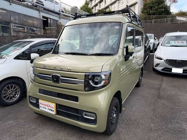 N-VAN +スタイル ファン 4WD 