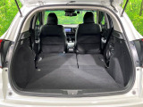 後席を格納すると、これだけの広さが!シーンに合わせたシートアレンジで、大きな荷物も積むことが出来ます♪