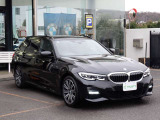 BMW在庫保有台数常時100台以上!ご来店の際はBMW本店(厚木市下荻野140-1)にご来店ください!弊社自慢の全天候型ショールーム!BMW在庫保有台数常時100台以上ございます!