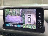 【マルチビューカメラシステム】専用のカメラにより、上から見下ろしたような視点で360度クルマの周囲を確認することができます☆死角部分も確認しやすく、狭い場所での切り返しや駐車もスムーズに行えます。