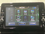 高性能で使いやすい日産純正ナビゲーションです。フルセグTVも鑑賞出来るしBluetooth機能付なのでお手持ちの携帯電話でハンドフリー通話も出来ます。