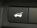 【パワーバックドア】スマートキーや運転席のボタンを押すだけでリアゲートが自動で開閉します!荷物を持っている時や、高い位置にあるバックドアを閉める際に便利な機能です♪