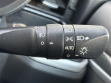 【オートライト(AUTO)】外の明るさをシステムが感知して、自動でヘッドライトが点灯します!ヘッドライトをつけ忘れを防ぐ便利機能です。